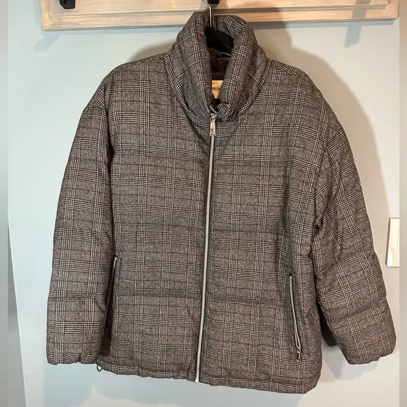 BCBGeneration Plaid Puffer Coat in Black/Grey - Picture 4 of 14